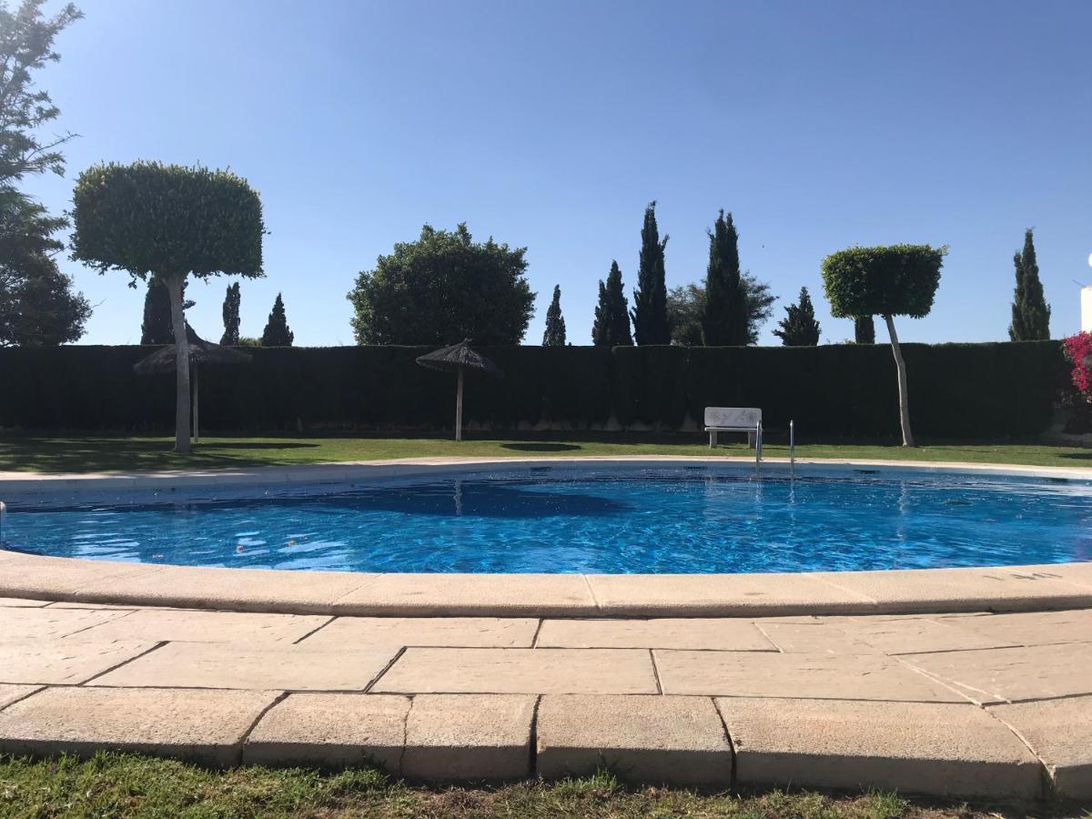 Villamartin, Lovely 2 Bed House, Short Walk To The Plaza. Ориуэла Экстерьер фото